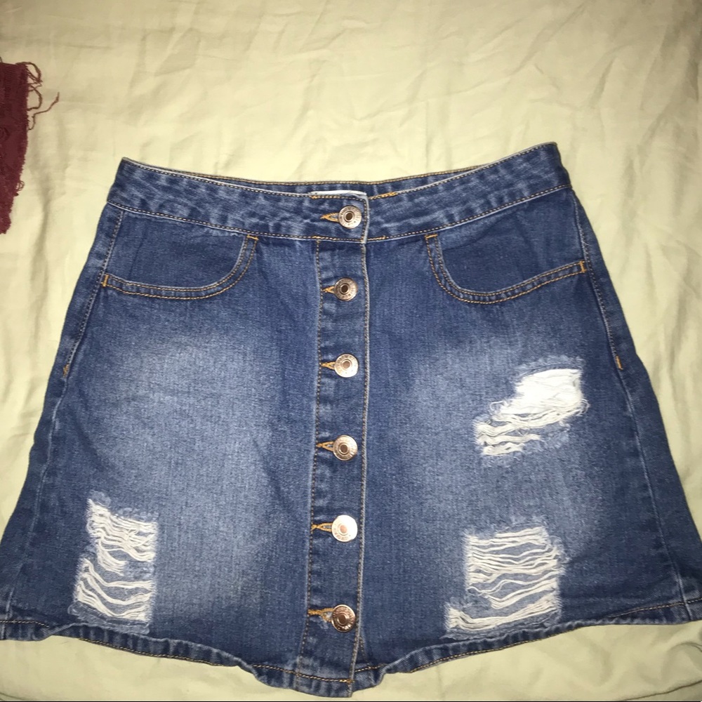 Ripped Denim mini skirt